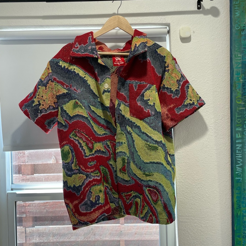 4x1111 short sleeve button down, tapestry, never worn